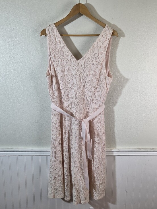 Lane Bryant Dresses & Skirts - Lane Bryant Womens 14 Pink Lace Dress Sleeveless Midi Fit Flare Ribbon Belt